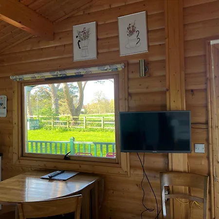Holme Woodmans Lodge Exterior photo